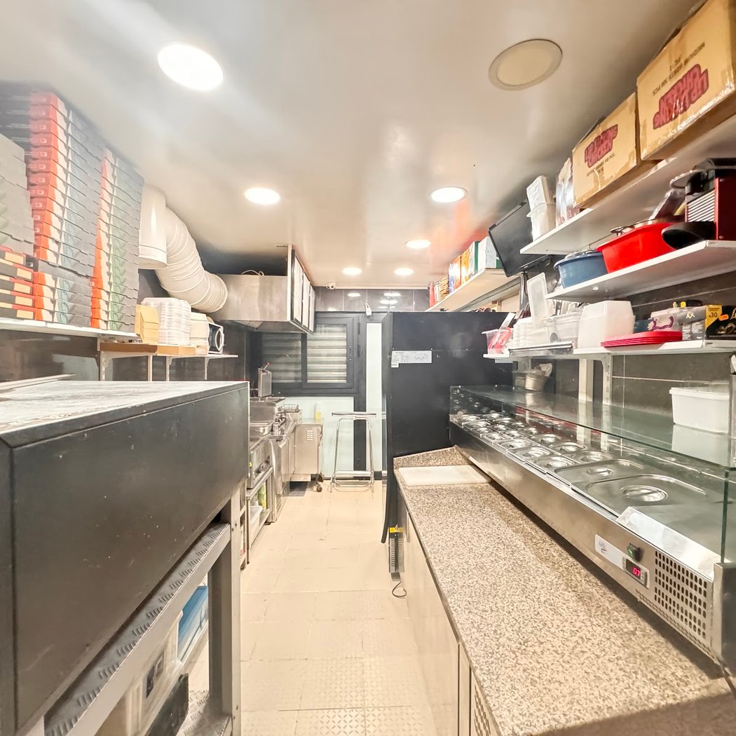 Milano Pizza Chicken Corner halal 2